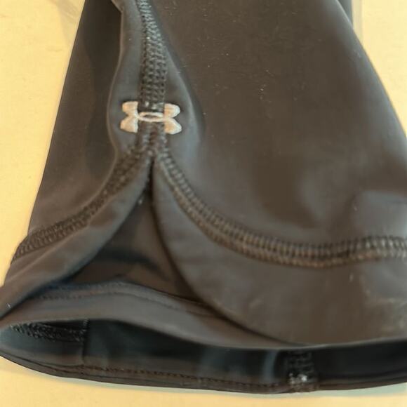 Under Armour Heat Gear Compression Leggings Womens Sz S Black Knee length video - Picture 5 of 13